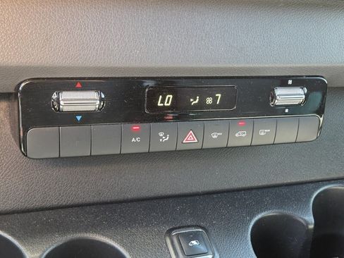 Used 2020 Mercedes-Benz Sprinter 3500 image 35