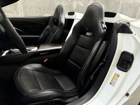 Used 2014 Chevrolet Corvette STINGRAY Z51 3LT w/ 3LT Preferred Equipment Group image 8