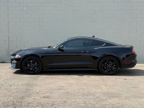 Used 2022 Ford Mustang GT Premium w/ Equipment Group 401A RWD image 3