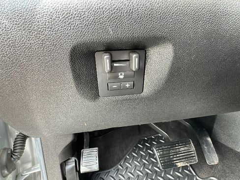 Used 2011 Chevrolet Silverado 2500 LT w/ Interior Plus Package image 17