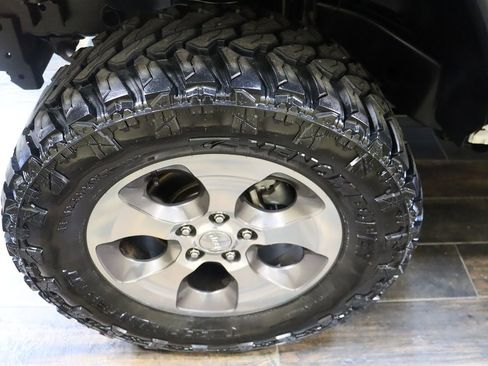 Used 2017 Jeep Wrangler Unlimited Sport w/ Quick Order Package 24S AWD/4WD image 29