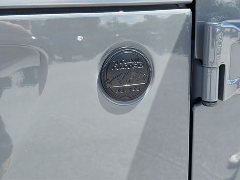 Used 2021 Jeep Wrangler Unlimited Sport AWD/4WD image 11
