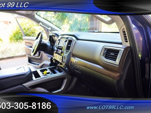 Used 2018 Nissan Titan Platinum Reserve w/ Platinum Utility Package AWD/4WD image 18