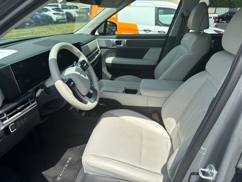 Used 2024 Hyundai Santa Fe SEL FWD image 16