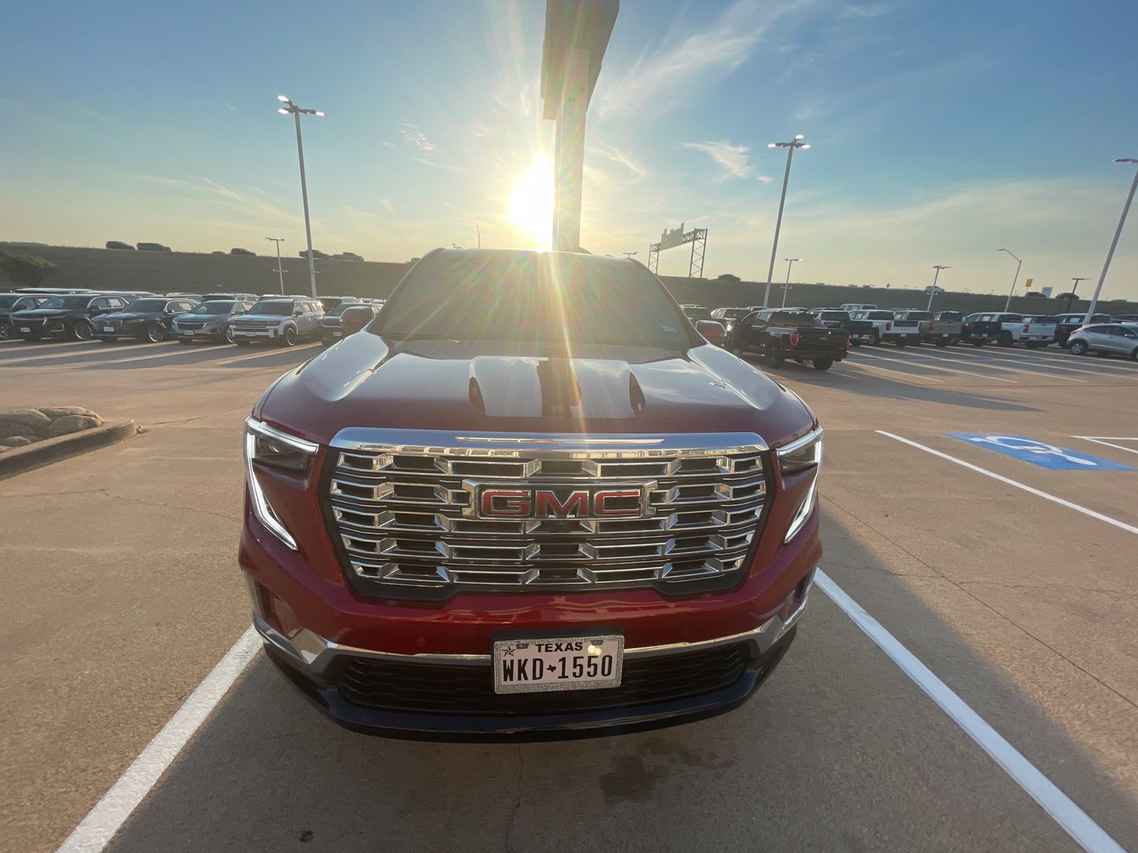 Used 2025 GMC Acadia Denali w/ Super Cruise Package FWD image 12