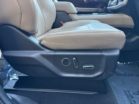 Used 2024 Ford Expedition Max Limited RWD image 24