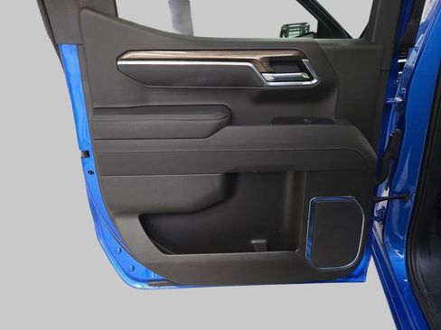 Used 2025 Chevrolet Silverado 1500 LT image 16