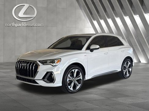 Used 2020 Audi Q3 2.0T Prestige w/ Prestige Package AWD/4WD image 3
