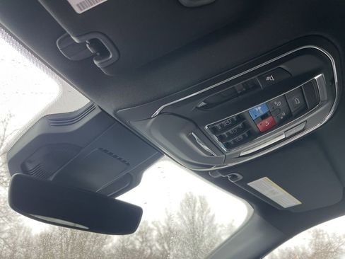 Used 2025 Jeep Wagoneer S Limited image 21