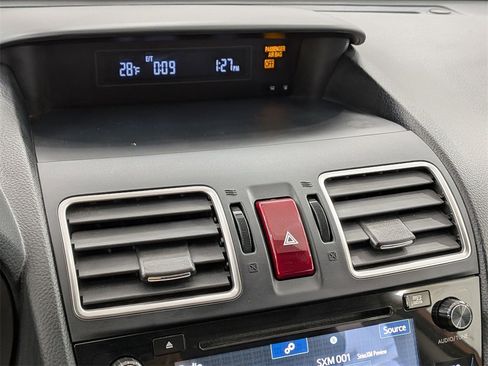 Used 2015 Subaru Crosstrek 2.0i Limited image 21