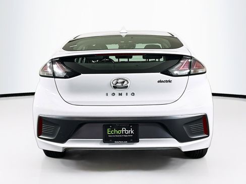 Used 2020 Hyundai Ioniq SE image 7