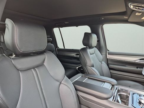 New 2026 Jeep Grand Wagoneer L Limited image 15