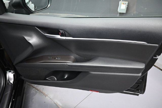 Used 2024 Toyota Camry SE w/ Convenience Package FWD image 30