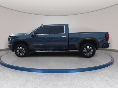 Used 2026 GMC Sierra 2500 Denali w/ Technology Package AWD/4WD image 8