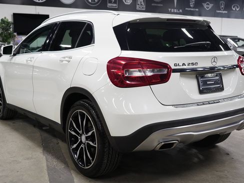 Used 2017 Mercedes-Benz GLA 250 image 3