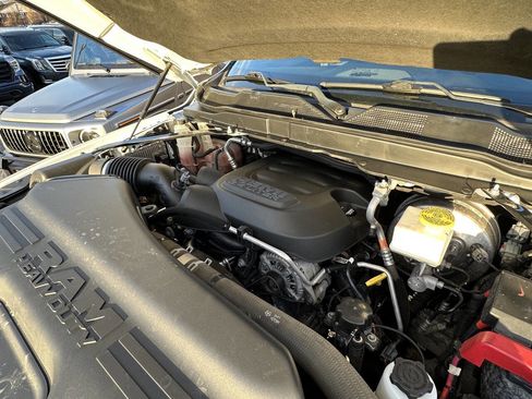 Used 2019 RAM 2500 Big Horn image 59