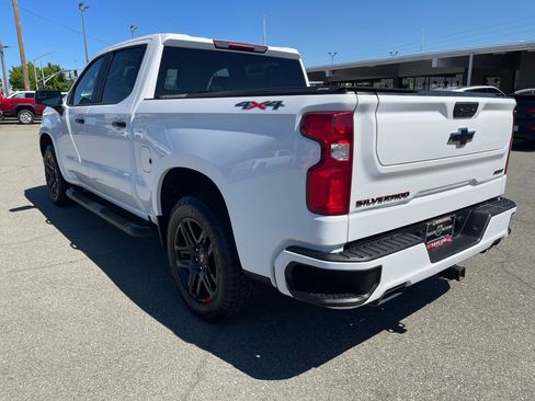 Used 2024 Chevrolet Silverado 1500 RST w/ Redline Edition AWD/4WD image 7