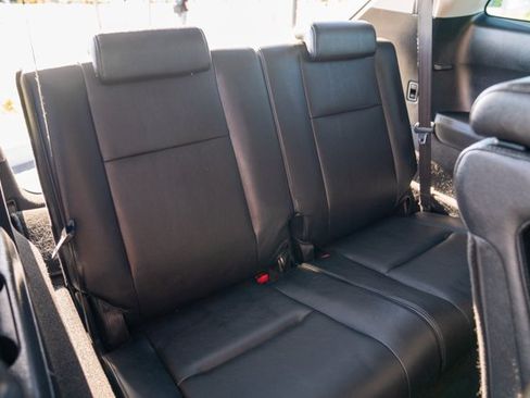 Used 2008 MAZDA CX-9 Touring w/ Moonroof & Bose Audio Pkg FWD image 23