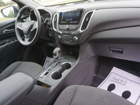 Used 2023 Chevrolet Equinox LT image 22