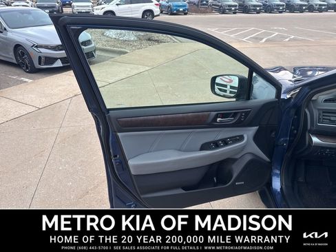 Used 2019 Subaru Outback 2.5i Limited w/ Popular Package #2 image 11