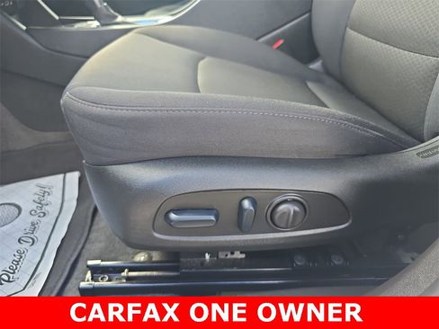 Used 2024 Chevrolet Malibu LT image 19