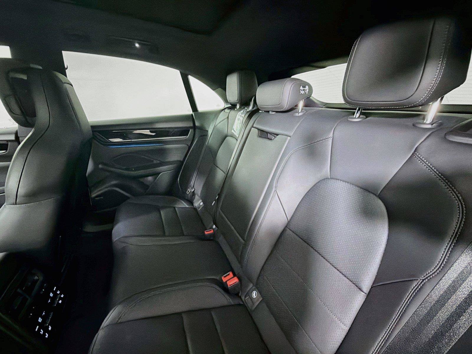 Certified 2026 Porsche Macan Electric RWD image 26