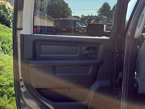 Used 2018 RAM 1500 Tradesman w/ Popular Equipment Group AWD/4WD image 34