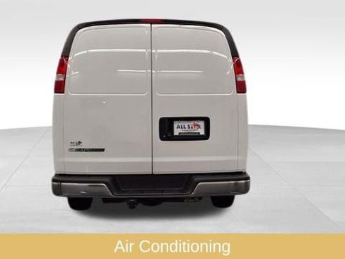 Used 2025 Chevrolet Express 3500 Extended w/ Driver Convenience Package image 8