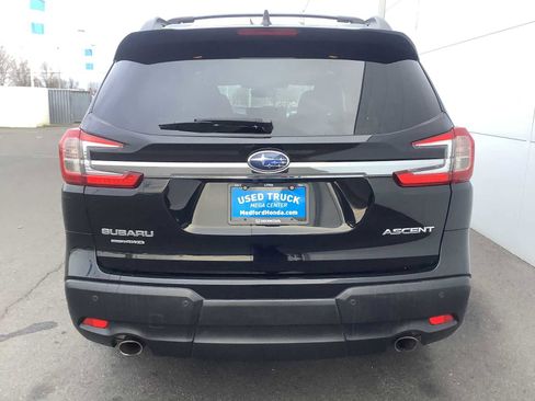 Used 2023 Subaru Ascent Premium w/ Convenience Package image 5