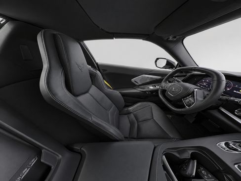 Used 2025 Chevrolet Corvette E-Ray AWD/4WD image 19