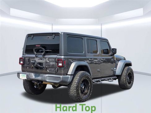 Used 2018 Jeep Wrangler Unlimited Sport S AWD/4WD image 17