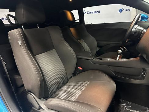 Used 2023 Dodge Challenger R/T w/ Blacktop Package image 17