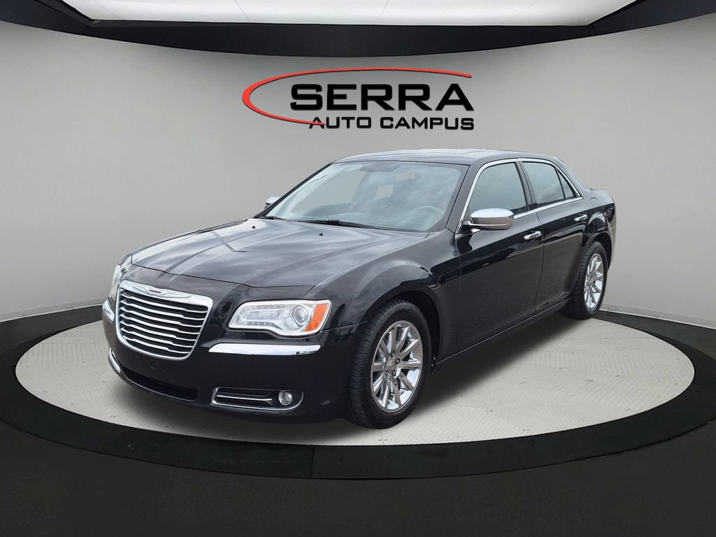 Used 2013 Chrysler 300 C RWD image 1