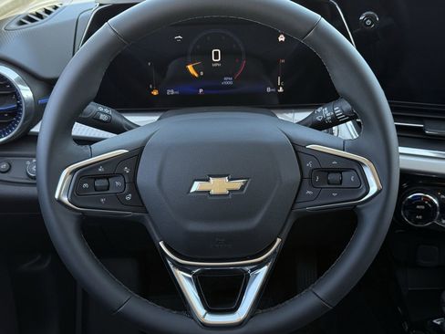 New 2026 Chevrolet Trax LT w/ Driver Confidence Package image 12