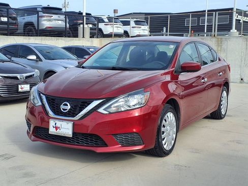 Used 2017 Nissan Sentra SV FWD image 3