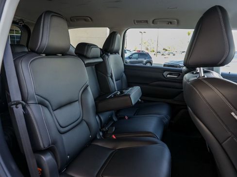 New 2026 Nissan Armada SV image 21