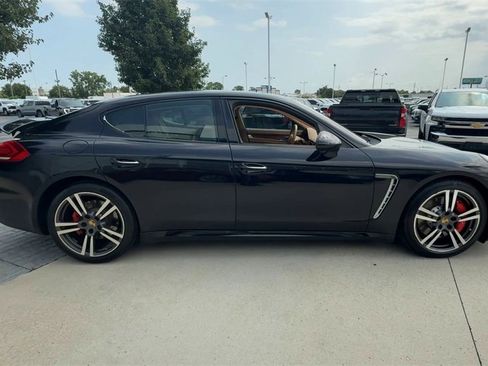Used 2015 Porsche Panamera Turbo image 9