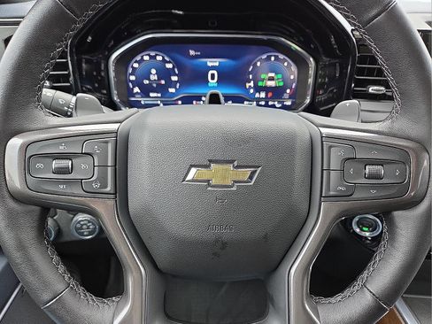 Used 2025 Chevrolet Silverado 1500 High Country image 24