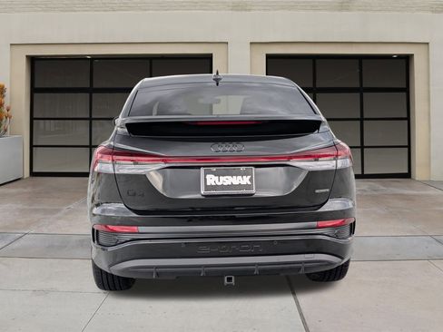 Used 2025 Audi Q4 e-tron Premium Plus w/ Premium Plus image 5