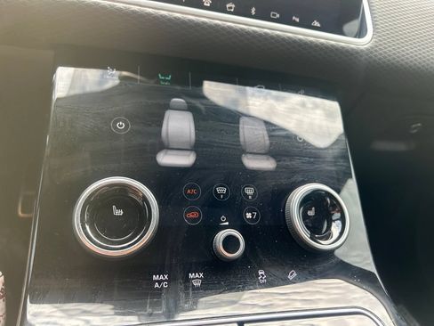Used 2020 Land Rover Range Rover Velar R-Dynamic S AWD/4WD image 28