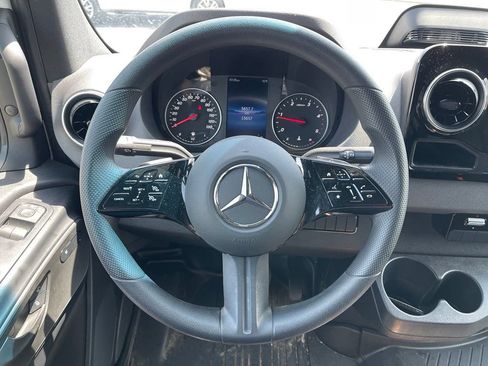 Used 2026 Mercedes-Benz Sprinter 2500 image 12