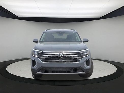 New 2026 Volkswagen Atlas SE AWD/4WD image 2