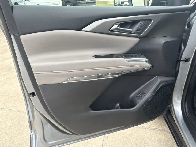 Certified 2026 Chevrolet Traverse LT w/ Driver Confidence Package FWD image 23