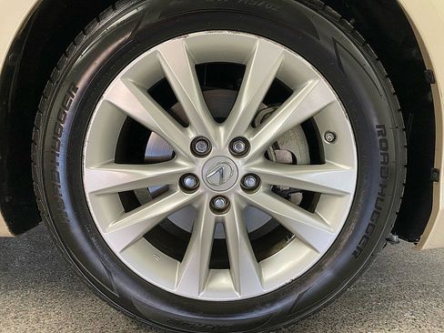 Used 2011 Lexus ES 350 image 24