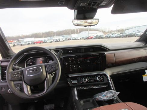 New 2026 GMC Sierra 2500 Denali Ultimate image 16
