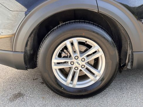 Used 2023 Ford Explorer XLT w/ Equipment Group 202A image 16