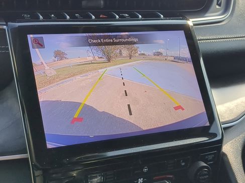 Used 2024 Jeep Grand Cherokee Limited image 25