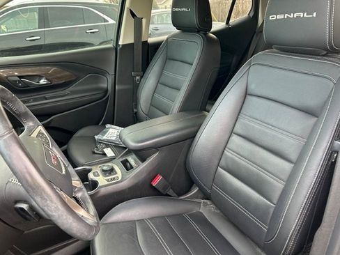 Used 2022 GMC Terrain Denali image 7