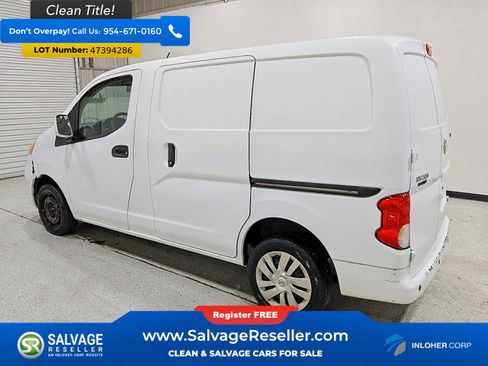 Used 2015 Nissan NV200 SV w/ Technology Package image 3