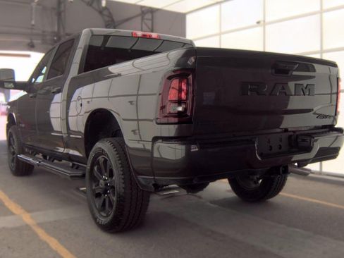 Used 2025 RAM 2500 Big Horn AWD/4WD image 6